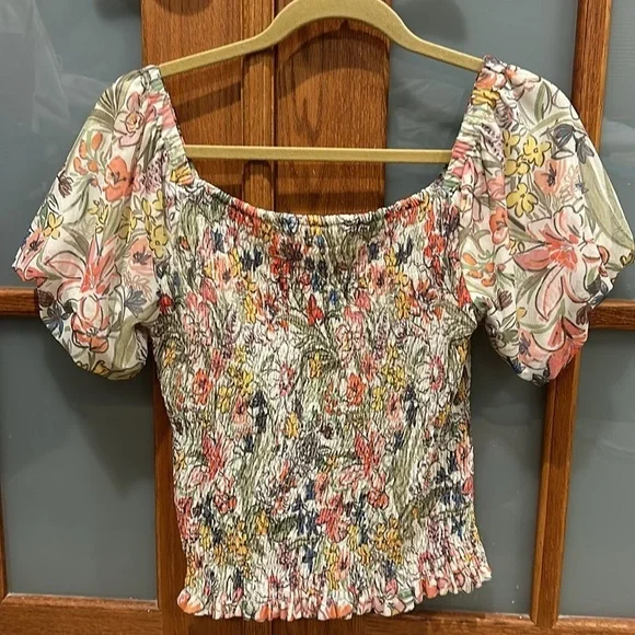 Beautiful floral Anthropologie blouse in great condition! - Picture 4 of 8